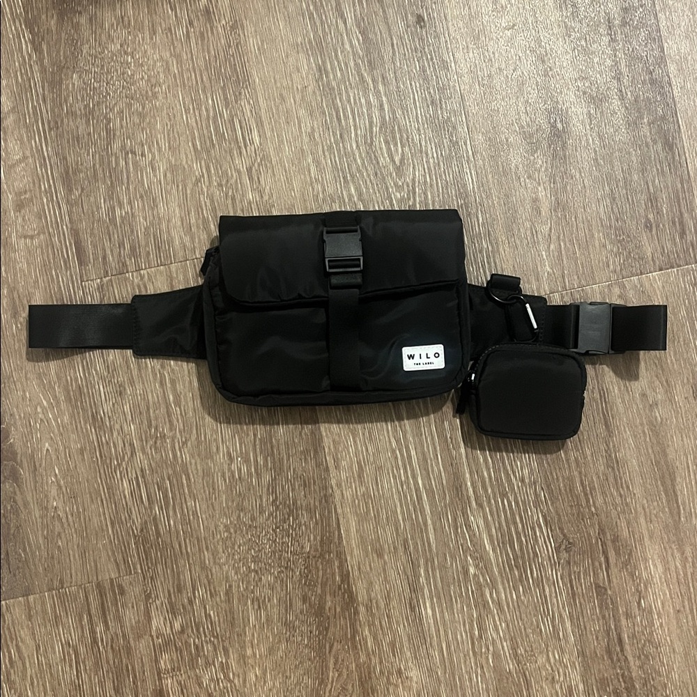 Wilo the Label Black Quilted Crossbody Waist Belt Bag with Adjustable Strap NWOT - Picture 8 of 8